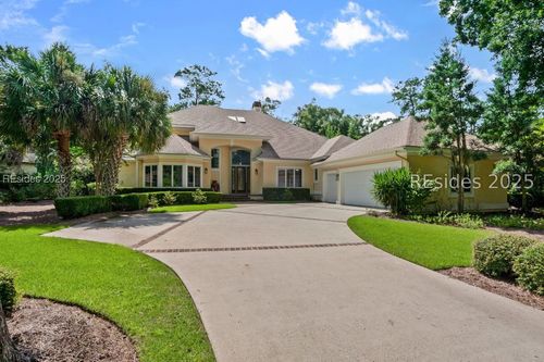 3 Ashley Hall Dr, Bluffton, SC, 29910-4904 | Card Image
