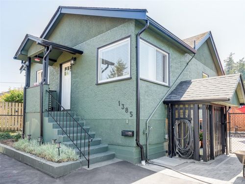 1385 Hastings St, Saanich, BC, V8Z2W6 | Card Image