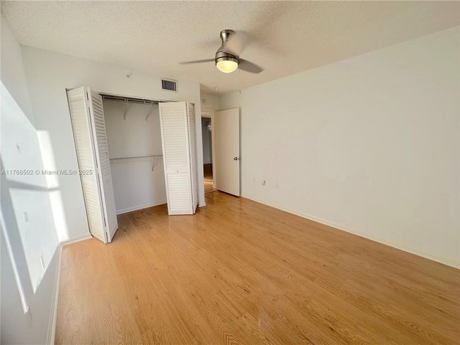 APT-302 - 2731 Ocean Club Blvd, Condo with 2 bedrooms, 2 bathrooms and null parking in Hollywood FL | Image 27