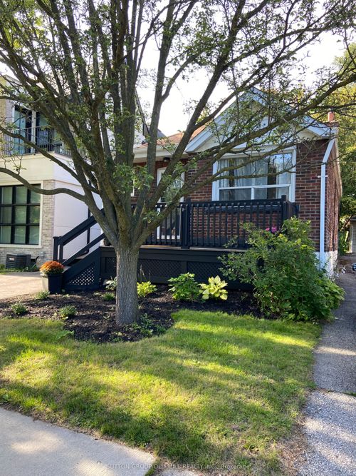 46 Richard Ave, Toronto, ON, M4L1W9 | Card Image