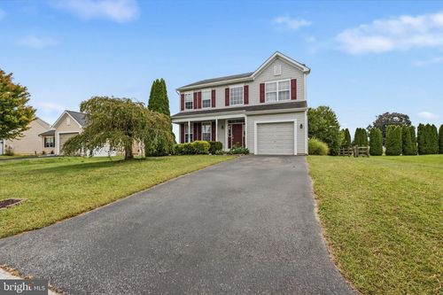124 Brian Dr, SMYRNA, DE, 19977-8215 | Card Image