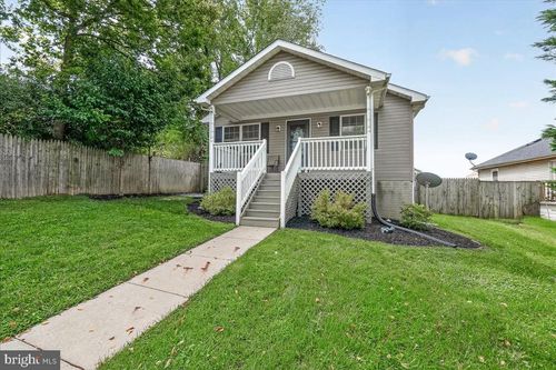 504 E F St, BRUNSWICK, MD, 21716-1515 | Card Image