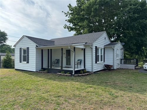 3125 Gumtree Rd, Winston-Salem, NC, 27107-9331 | Card Image