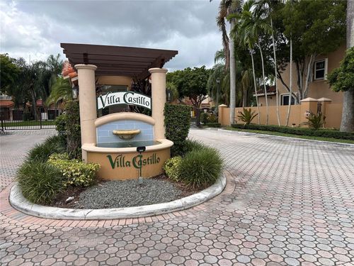 8908 Sw 109th Ave, Miami, FL, 33176-1219 | Card Image