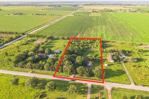 15035 Quail Covey Ln, Guy, TX, 77444-9718 | Card Image
