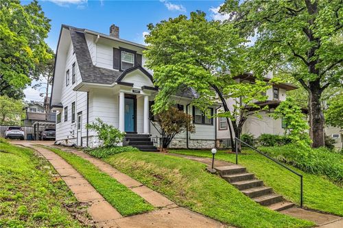 5445 Holmes St, Kansas City, MO, 64110-2471 | Card Image