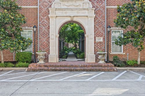 apt-22-3200 Ross Ave, Dallas, TX, 75204-5625 | Card Image