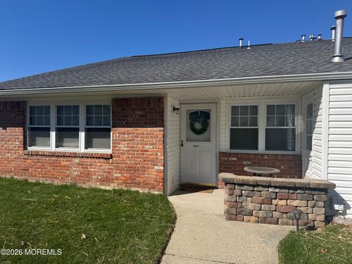 843-1 Connecticut Ct, Matawan, NJ, 07747-3603 | Card Image