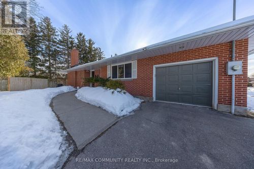 180 Severn St, Oshawa, ON, L1J6R7 | Card Image