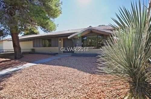 3135 E Rochelle Ave, Las Vegas, NV, 89121-5114 | Card Image