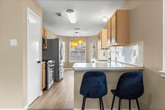 29222 Waltham St, House other with 3 bedrooms, 2 bathrooms and 2 parking in Spring TX | Image 9