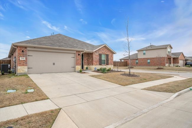 2576 Russell St, House other with 4 bedrooms, 2 bathrooms and null parking in Crandall TX | Image 5