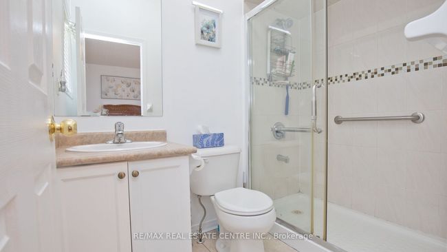 32 Pappain Cres, House other with 6 bedrooms, 3 bathrooms and 4 parking in Brampton ON | Image 22