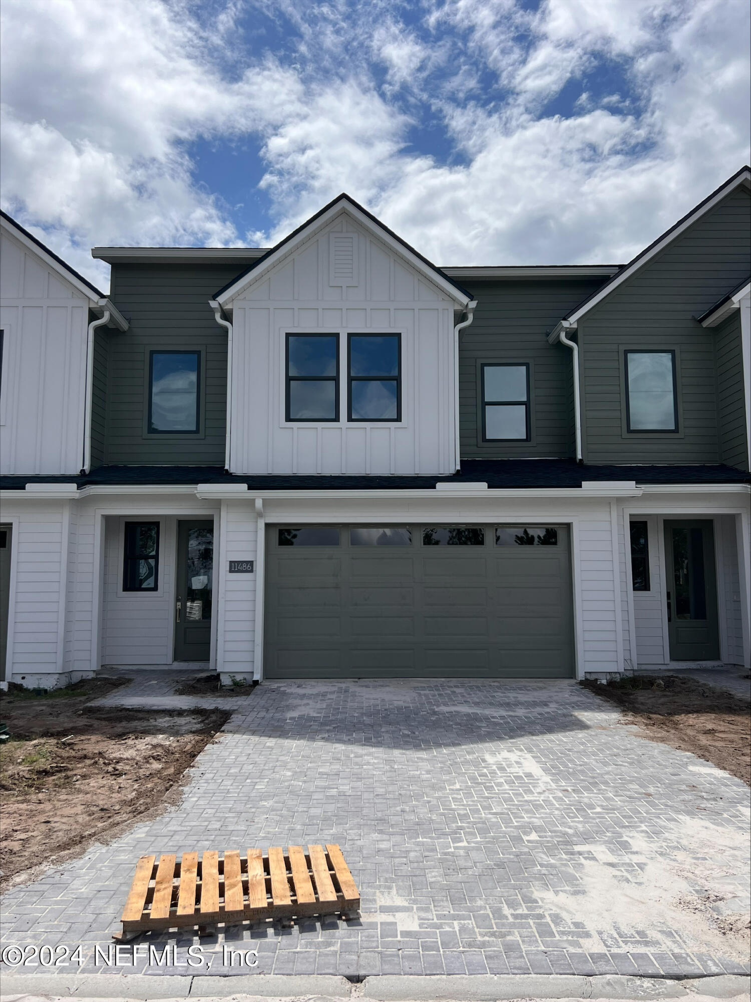 Newtonian Blvd, Jacksonville, FL 32256