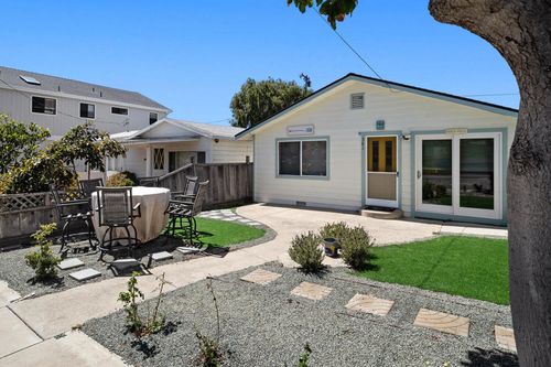 381 Nevis St, Morro Bay, CA, 93442 | Card Image