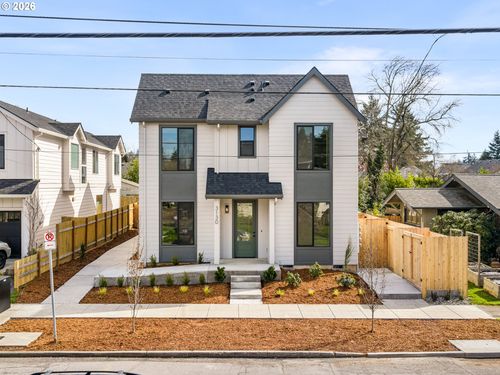 3136 Ne 72nd Ave, Portland, OR, 97213-5812 | Card Image