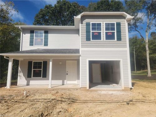 622 Cox Ave, Thomasville, NC, 27360-2939 | Card Image