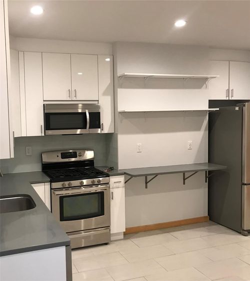 68 60th St, Ridgewood, NY, 11385 | Card Image