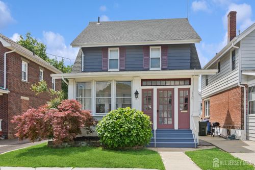 147 Grove Ave, WOODBRIDGE, NJ, 07095-3016 | Card Image