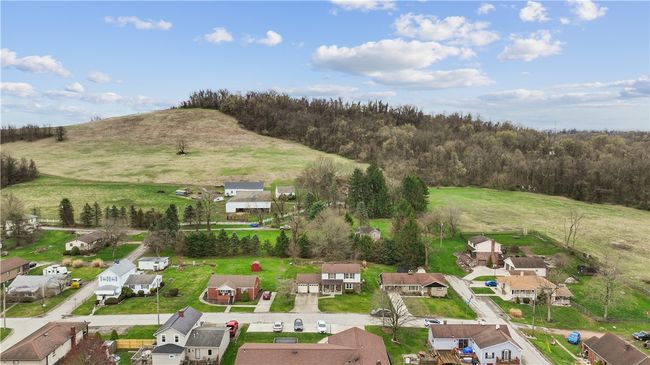 207 Shaffer Ave, House other with 3 bedrooms, 2 bathrooms and 2 parking in Elizabeth PA | Image 35
