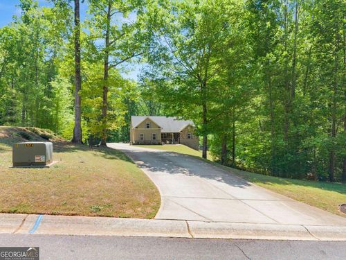 675 Oconee Ln, Commerce, GA, 30529-4198 | Card Image