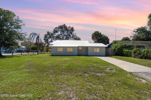 1576 Avocado Ave, Melbourne, FL, 32935-6549 | Card Image