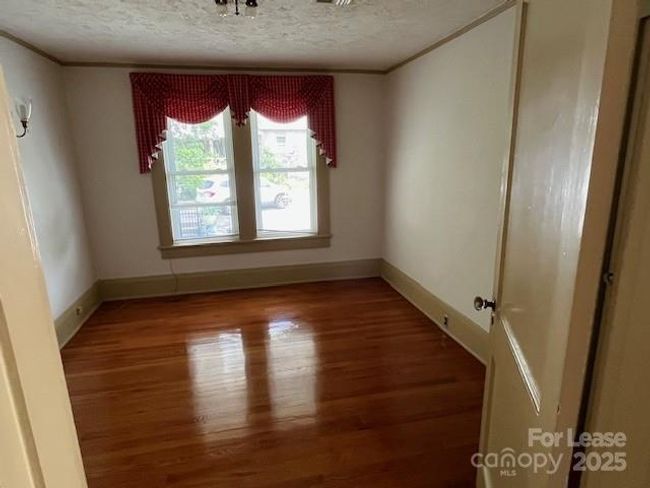 Bedroom 1 upstairs | Image 17