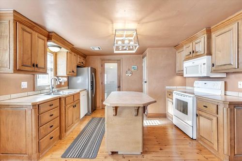 402 E Main St, Stroud, OK, 74079-4239 | Card Image