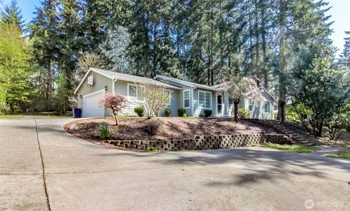 36850 12th Ave S, Federal Way, WA, 98003-7409 | Card Image