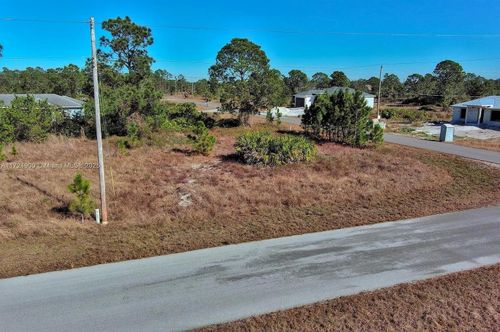 733 Bumby St E, LEHIGH ACRES, FL, 33974-0816 | Card Image