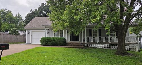 200 Ottman St, Richmond, MO, 64085-1431 | Card Image
