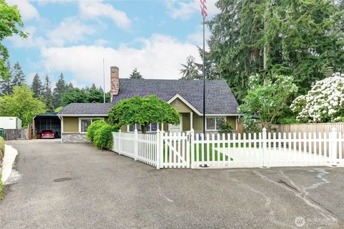 23717 49th Drive Se, Woodinville, WA, 98072 | Card Image