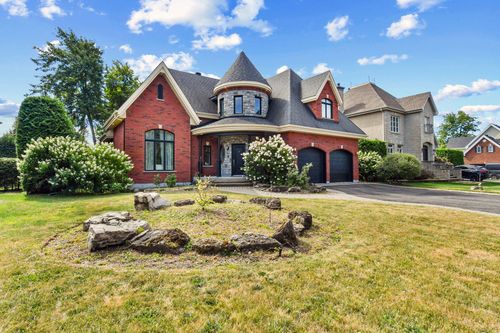 391 Boul De Fontainebleau, Blainville, QC, J7B1Y7 | Card Image