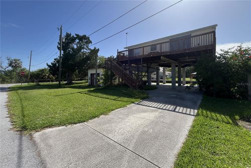 14984 Edgewater Cir, HUDSON, FL, 34667-1020 | Card Image