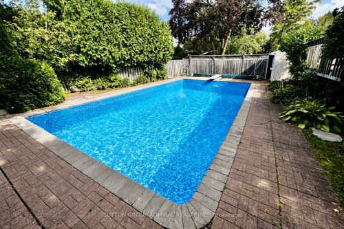 8 Iber Crt, Aurora, ON, L4G1V5 | Card Image