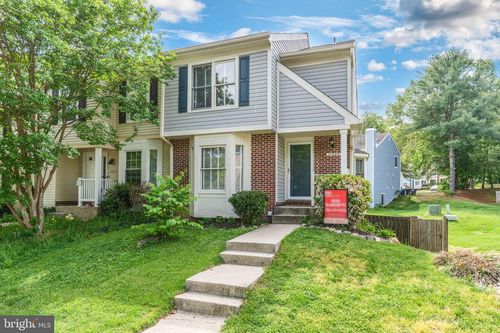 11557 Hill Meade Ln, WOODBRIDGE, VA, 22192-1161 | Card Image
