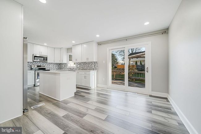 10238 Battlefield Dr, House other with 3 bedrooms, 3 bathrooms and null parking in MANASSAS VA | Image 13