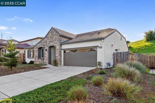 4528 Benton St, Antioch, CA, 94531-7182 | Card Image