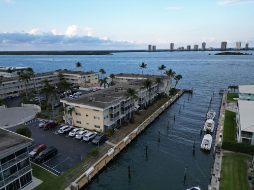 313-100 Doolen Ct, North Palm Beach, FL, 33408-5682 | Card Image