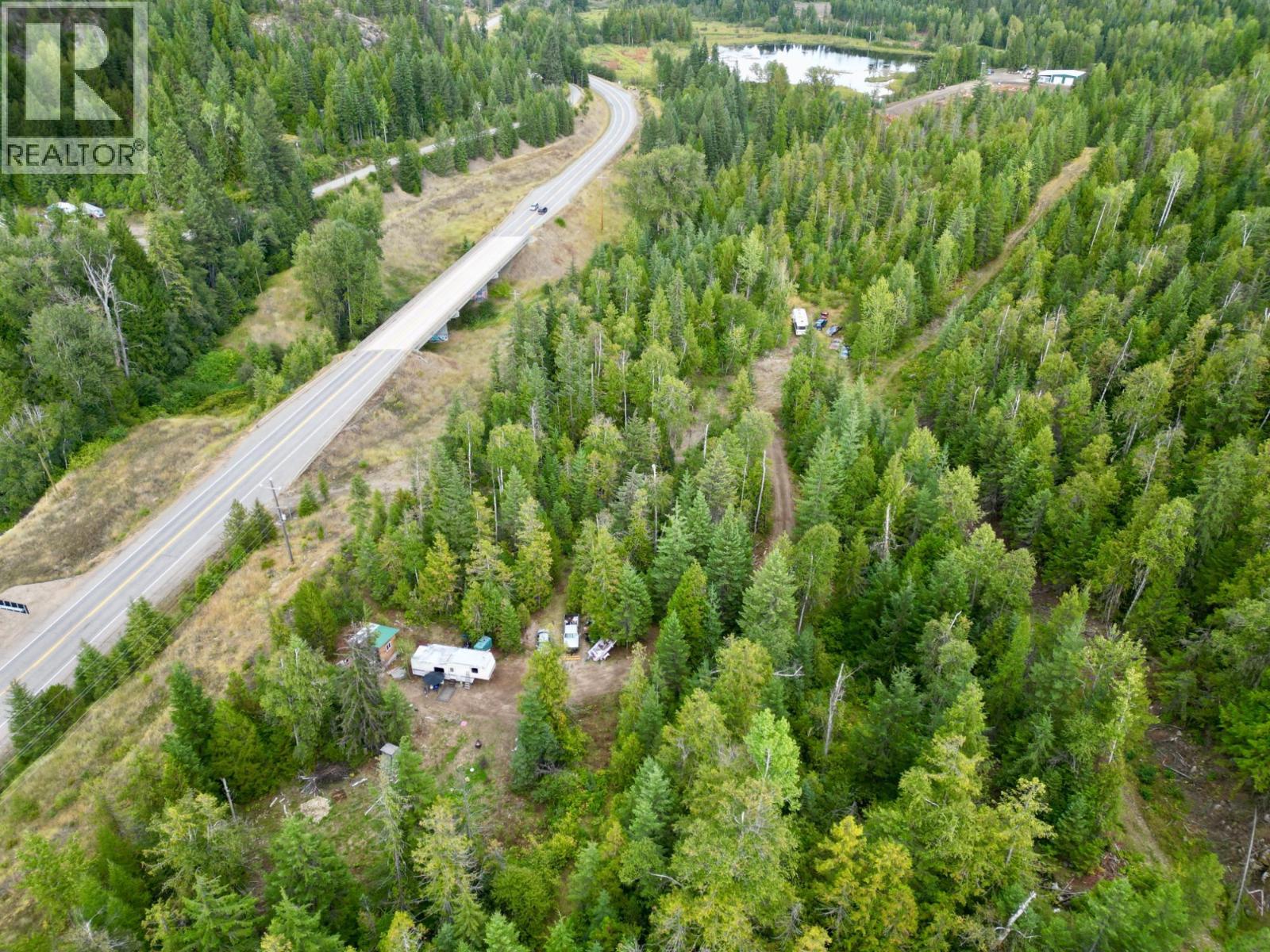 Land in Salmo 3