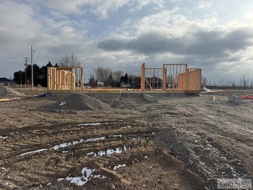 303 W W 320 N, Blackfoot, ID, 83221-5128 | Card Image