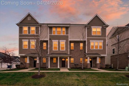 2-2500 Normandy Rd, Royal Oak, MI, 48073-1883 | Card Image