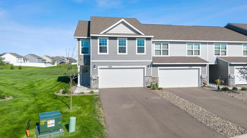 13616 Kaylemore Trl, Rosemount, MN, 55068-2851 | Card Image