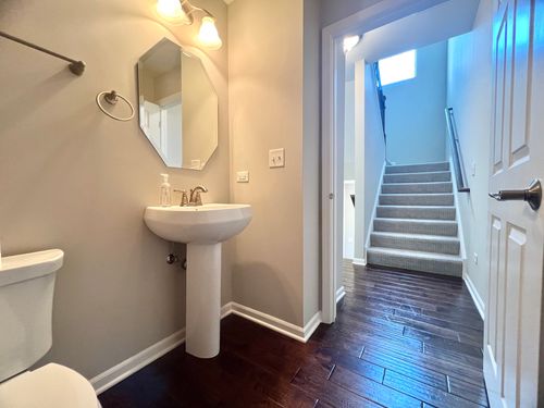 4182 Royal Mews Cir, Naperville, IL, 60564-7172 | Card Image
