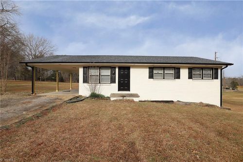 9729 Nc Highway 700, Pelham, NC, 27311-8141 | Card Image