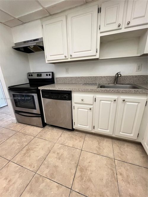 apt-428-1805 Sans Souci Blvd, North Miami, FL, 33181-3064 | Card Image