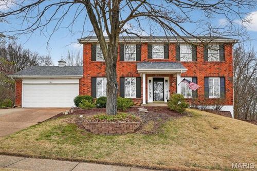 622 Dougherty Terrace Dr, Ballwin, MO, 63021-5853 | Card Image