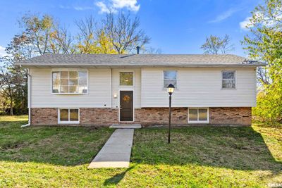 418 E Paris Avenue, House other with 3 bedrooms, 2 bathrooms and null parking in Peoria IL | Image 1