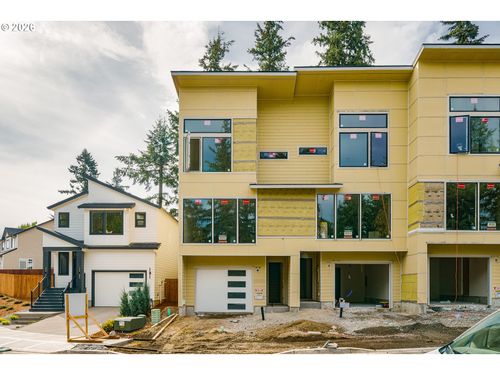 18207 Ne Garden Dr, Vancouver, WA, 98682-3610 | Card Image