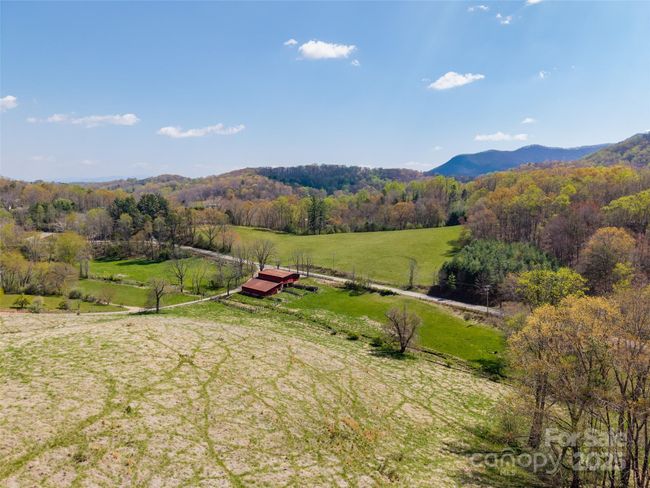 435 Upper Glady Fork Rd, House other with 2 bedrooms, 2 bathrooms and null parking in Candler NC | Image 5
